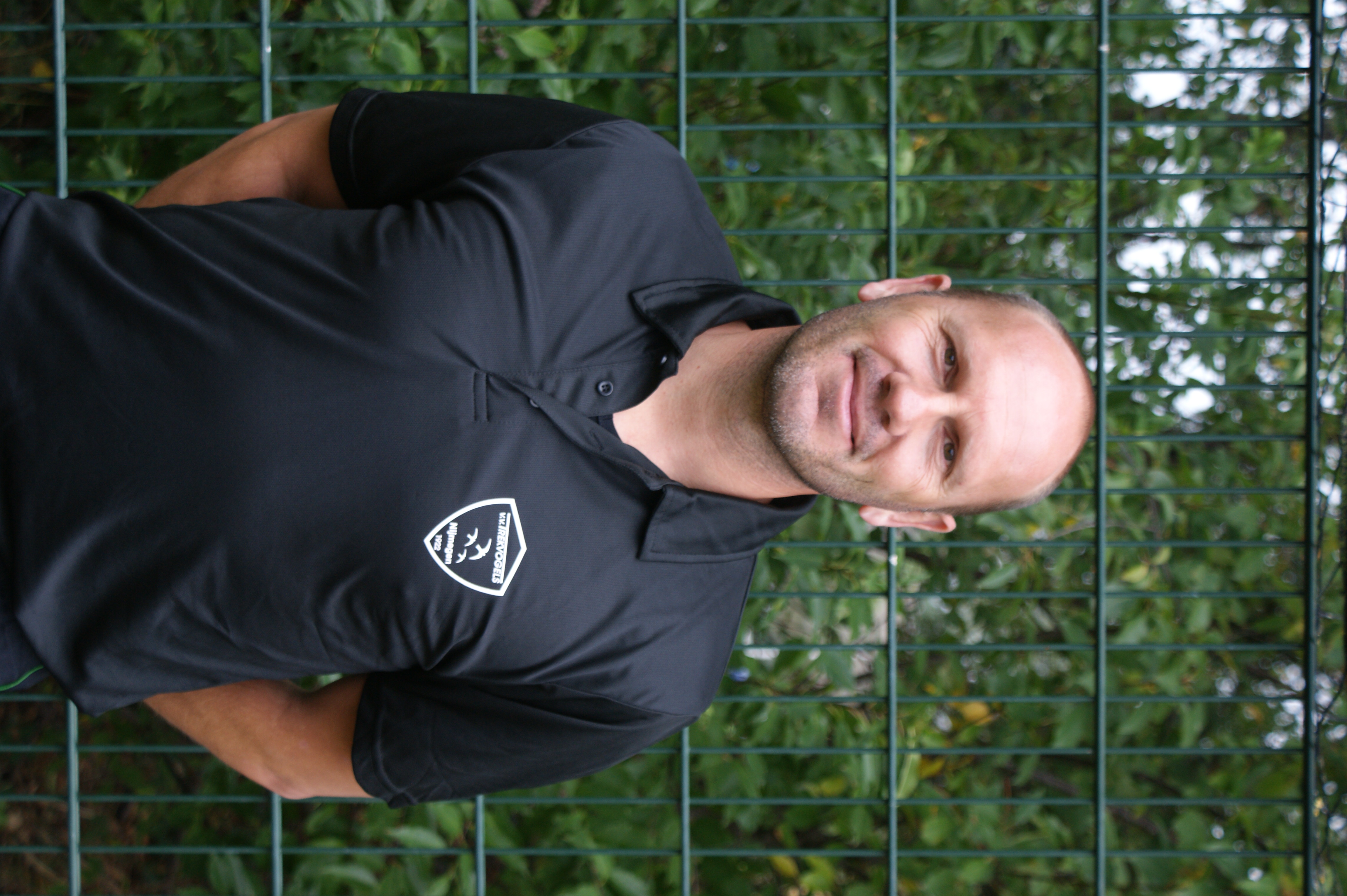 Trainer heren 1 Erwin Koen verlengt contract.